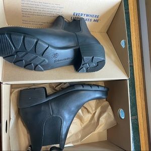 New in box never worn black Blundstone 1671 size 7.5 AUS / 10.5 US womens